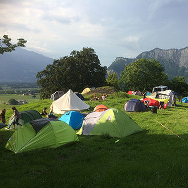 Blick auf den Zeltplatz des Quellrock Openairs