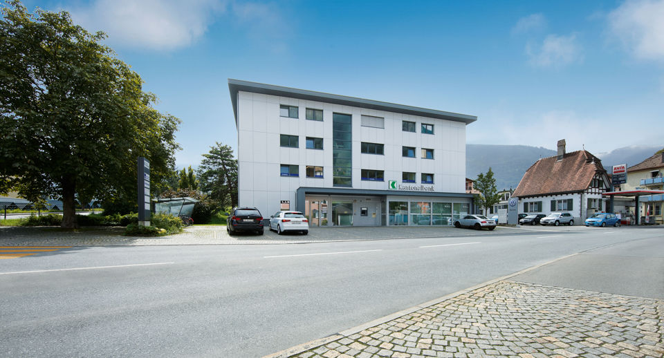 Ansicht vom Gebäude der Niederlassung der St.Galler Kantonalbank in Sargans
