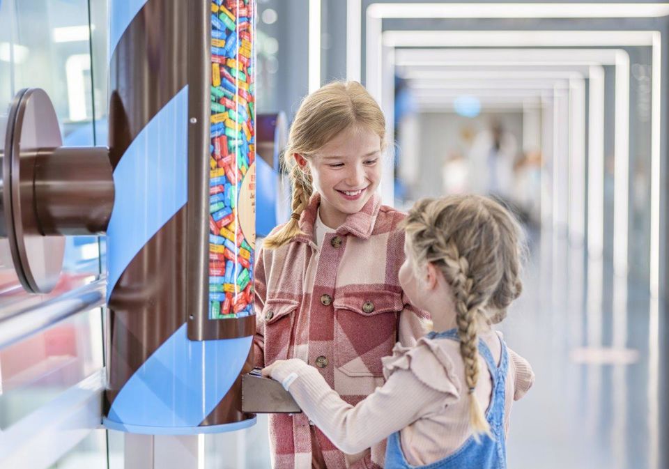 Zwei Kinder im Chocolarium